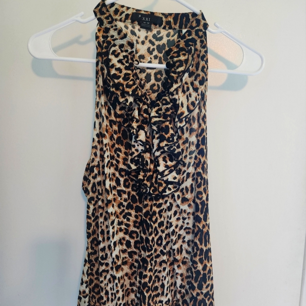 Forever 21 Animal Print Sleeveless Top Size Medium